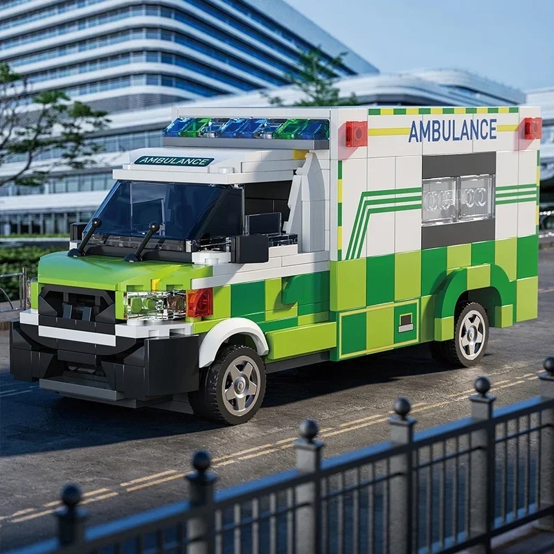Kids Toys London - London Ambulance MOC Block Set 561Pcs